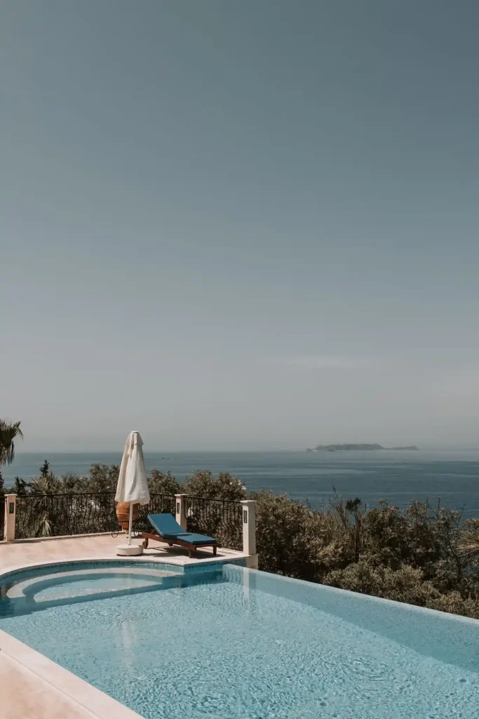 infinity pool